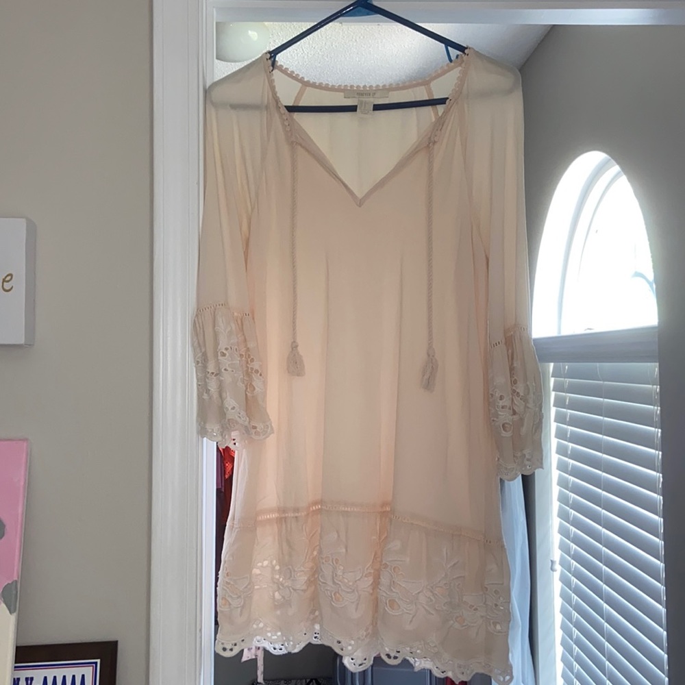 Beautiful 3/4 sleeve dress